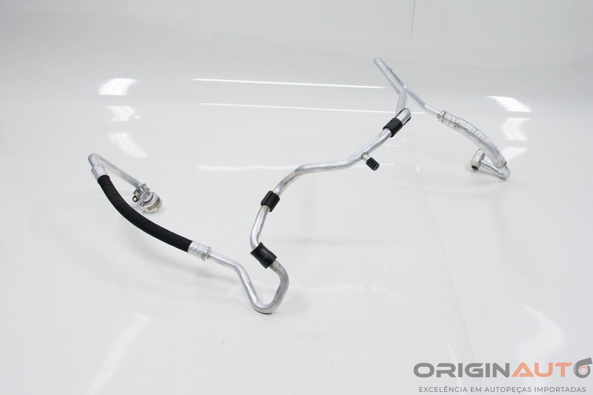 Mangueira A/C Volkswagen Passat Variant 2012 3C0820743Bq