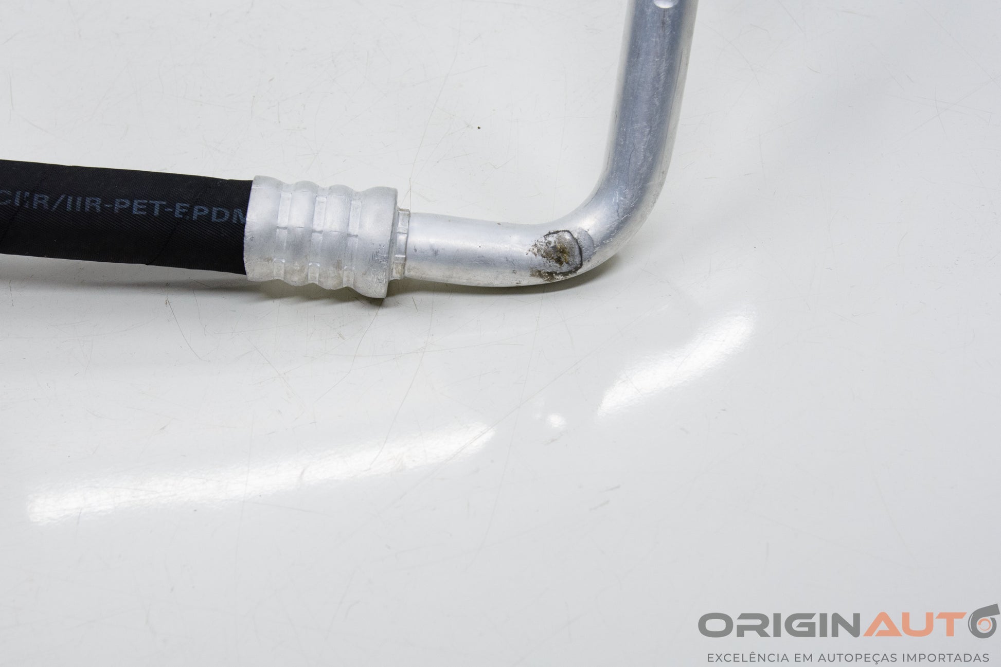 Mangueira A/C Volkswagen Passat Variant 2012 3C0820743Bq