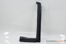 Suporte Assoalho Porta Malas Esquerdo Volkswagen Passat Variant 2012 3C9864511C