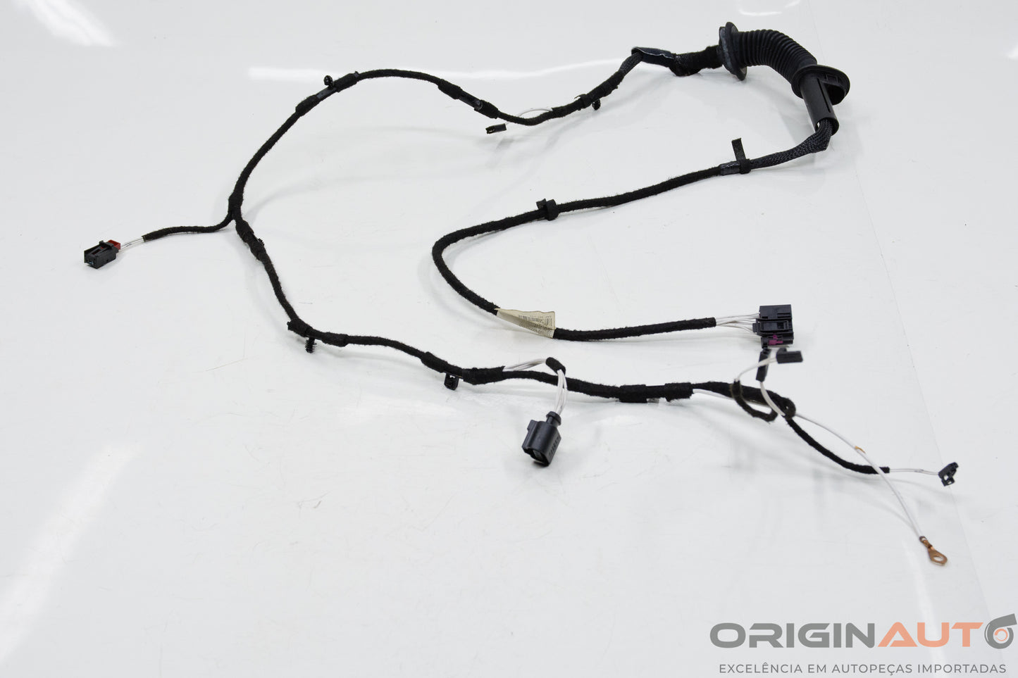 Chicote Porta Malas Esquerdo Volkswagen Passat Variant 2012 3Af971147D