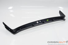 Acabamento Tampa Traseira Volkswagen Passat Variant 2012 3C9867603D