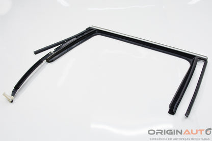 Canaleta Porta Traseiro Direito Volkswagen Passat Variant 2012 3C9839432H