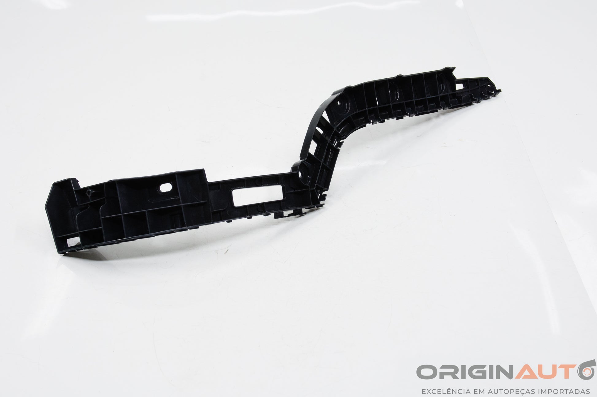 Guia Suporte Parachoque Traseiro Esquerdo Volkswagen Passat Variant 2012 3Af8073