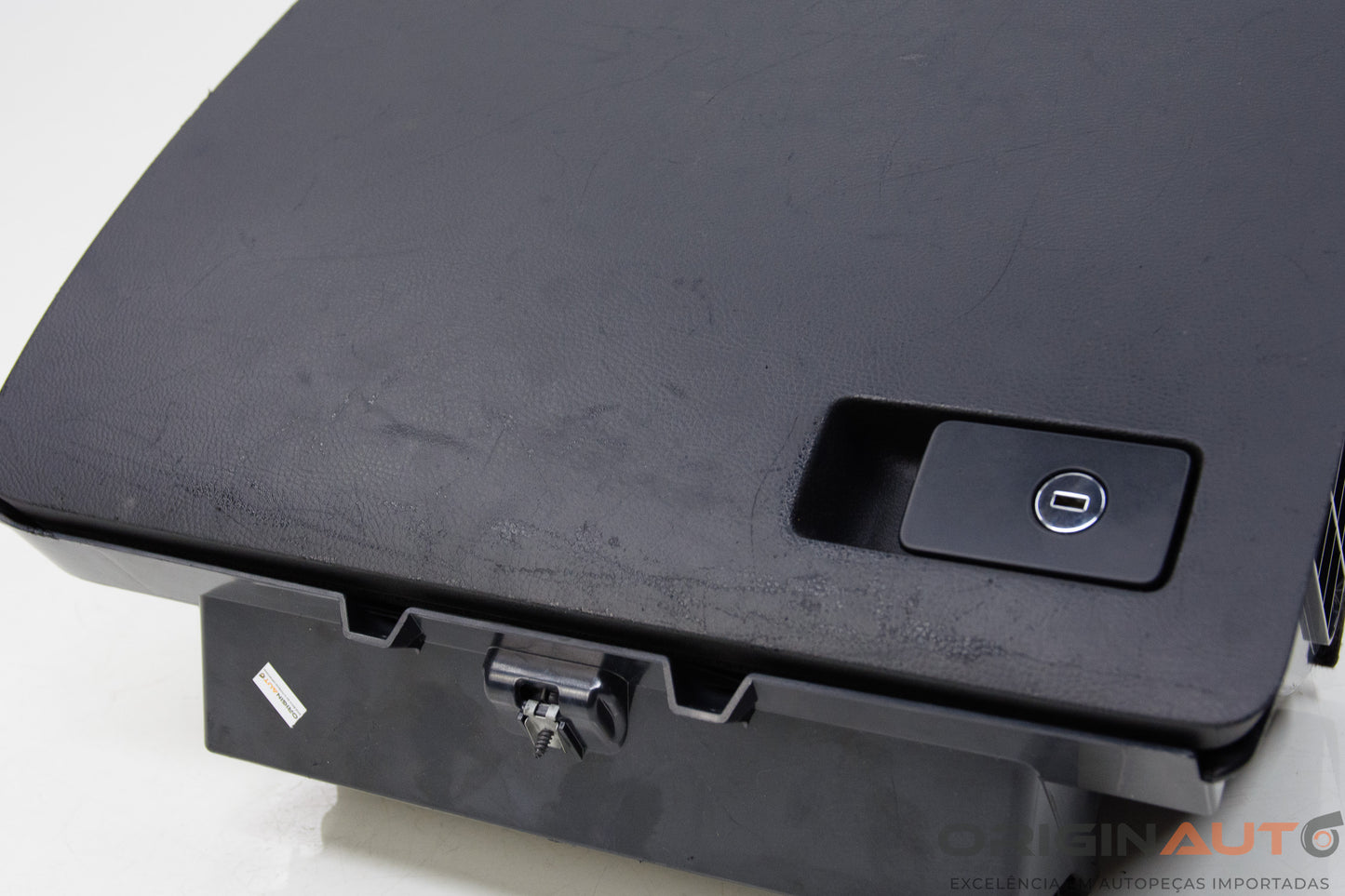 Porta Luvas Volkswagen Passat Variant 2012 3C1857097 3C1857114E