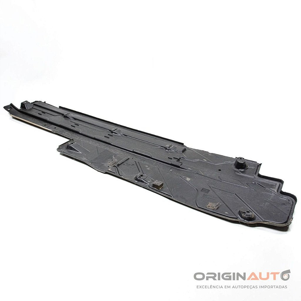 Protetor Assoalho Direito Mercedes C180 2012 A2046808708