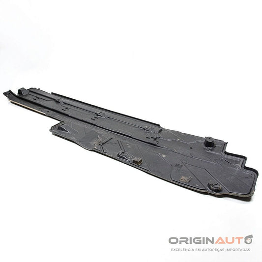Protetor Assoalho Direito Mercedes C180 2012 A2046808708