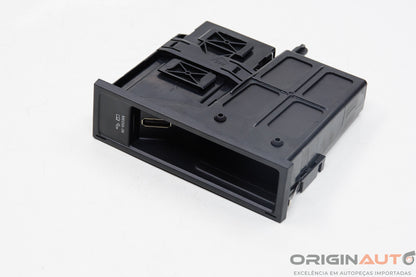 Entrada Auxiliar Porta Luva Volkswagen Passat Variant 2012 5N0035344D