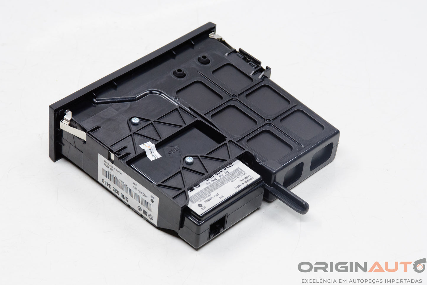 Entrada Auxiliar Porta Luva Volkswagen Passat Variant 2012 5N0035344D