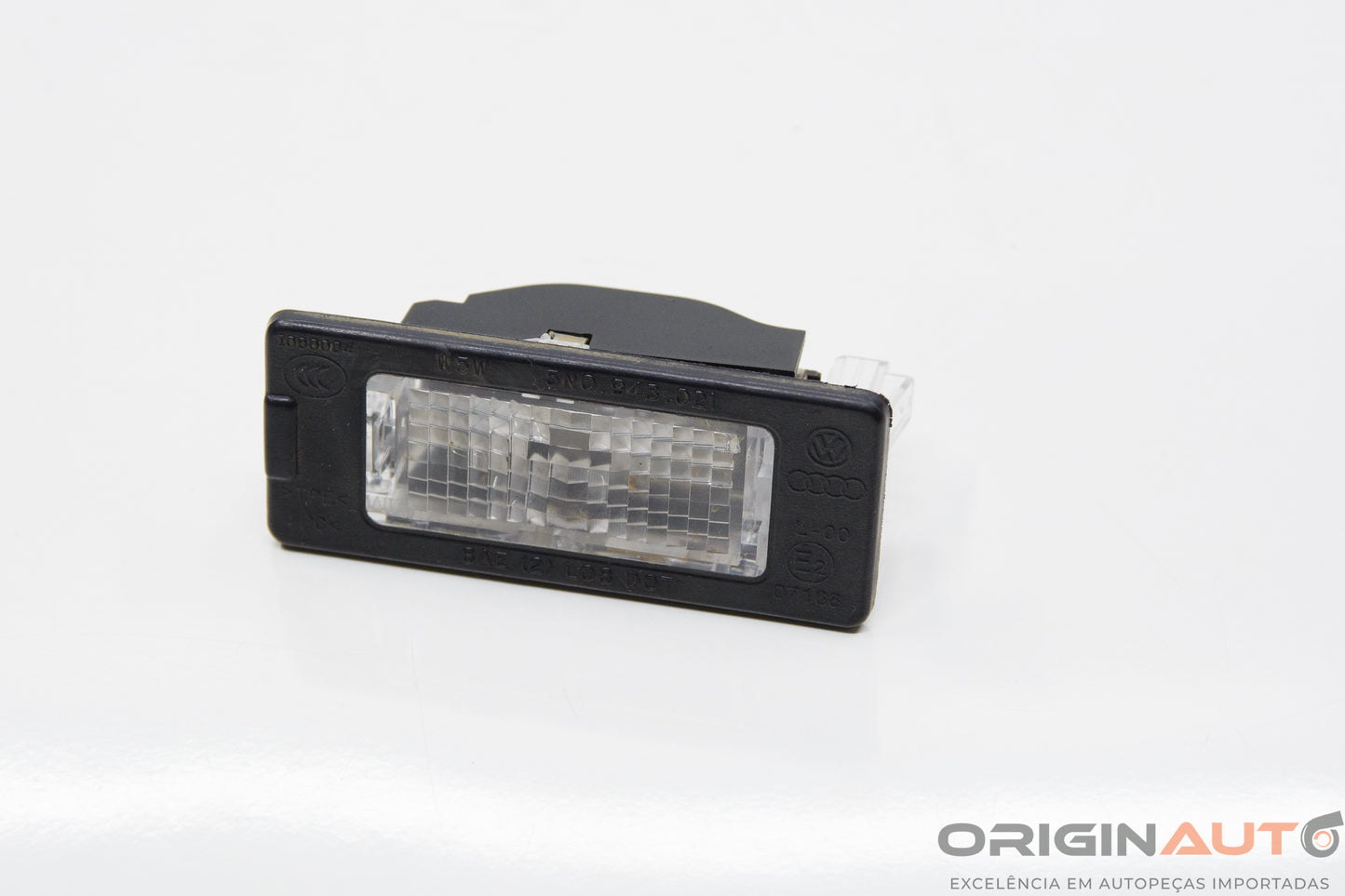 Luz Cortesia Placa Volkswagen Passat Variant 2012 1K9943021
