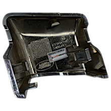 Acabamento Puxador Porta Traseira Dir Discovery 4 Detalhe