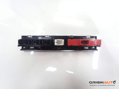 Botao Emergencia Controle Tracao Audi A3 Sport 2.0 Tfsi 2012 8P0927137Bt