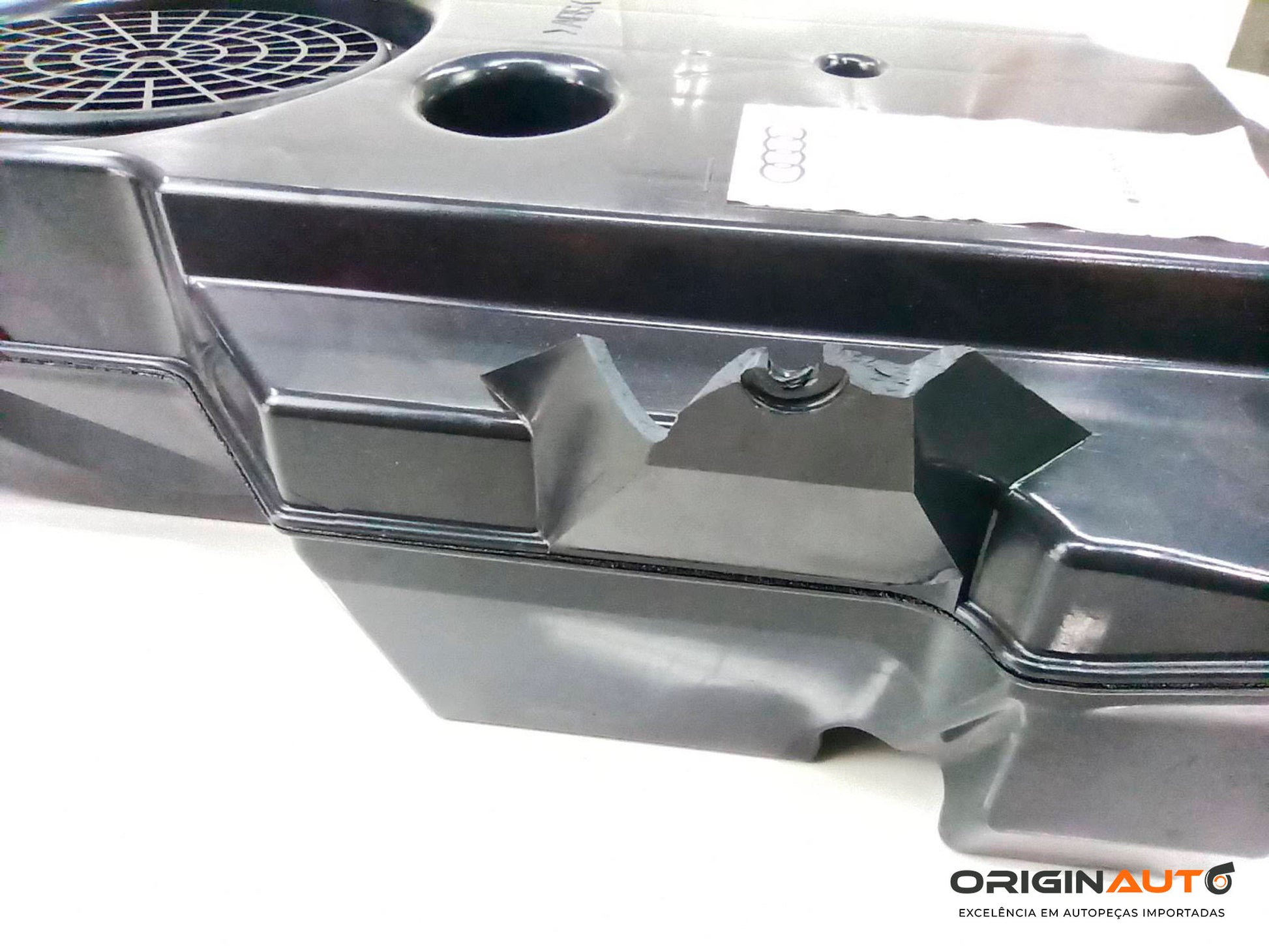 Subwoofer Audi A3 Sport 2.0 Tfsi 2012 8P3035382E