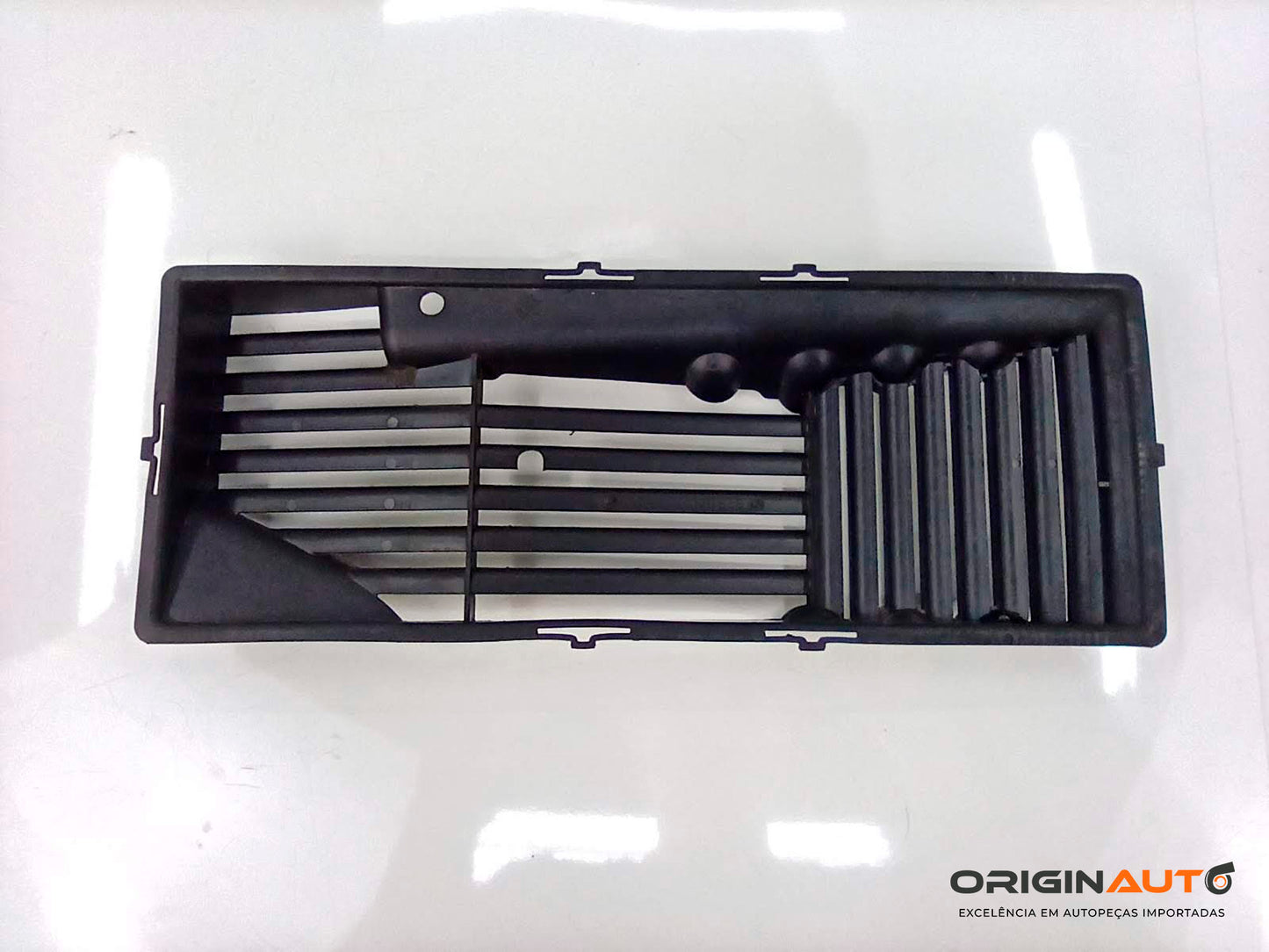 Grade Filtro Ar Audi A3 Sport 2.0 Tfsi 2012 3C0129668