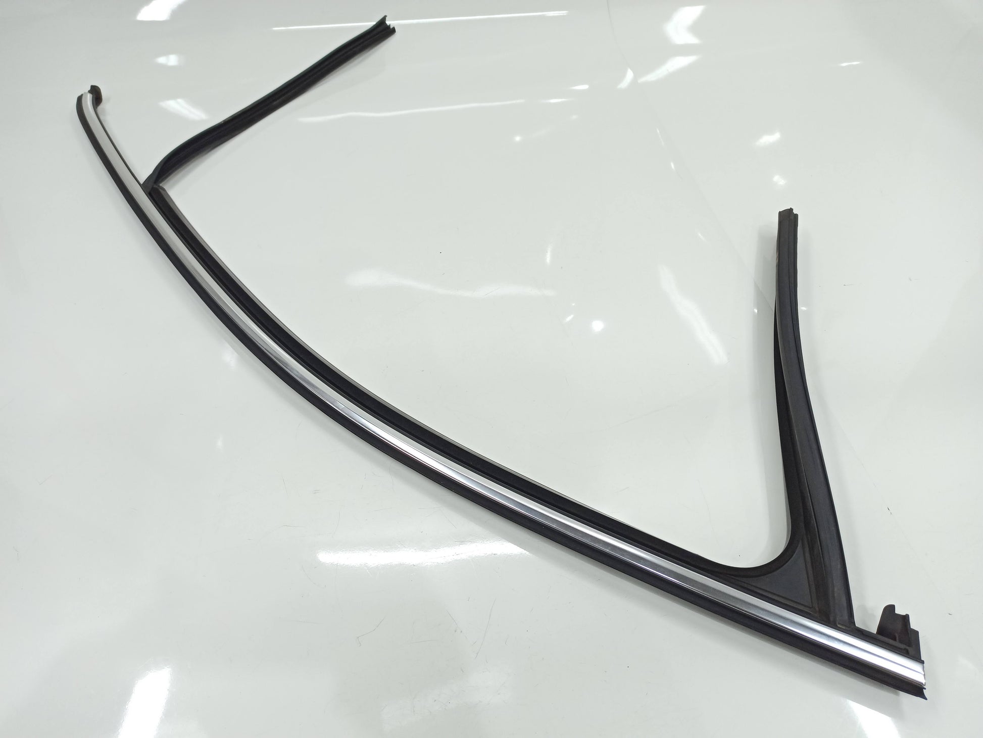 Canaleta Porta Dianteira Direita Passat Tsi 2.0 2017 3G0837432N