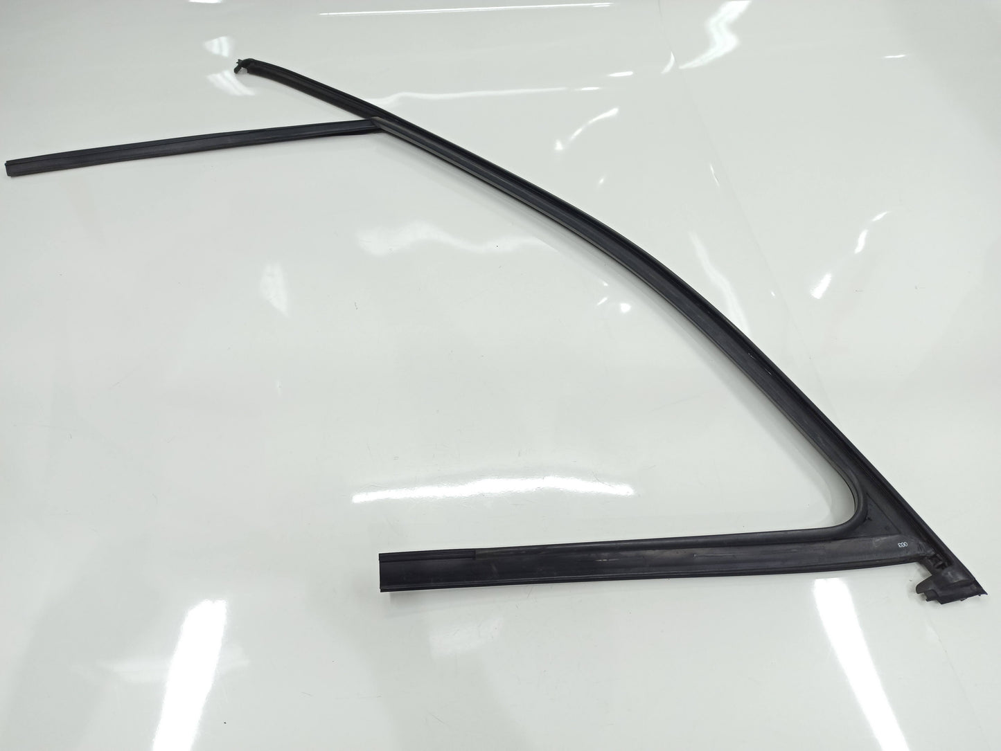 Canaleta Porta Dianteira Direita Passat Tsi 2.0 2017 3G0837432N