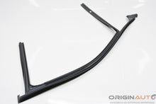 Canaleta De Porta Dianteira Direita Mercedes-Benz C200 Cgi 2011 A2047251025