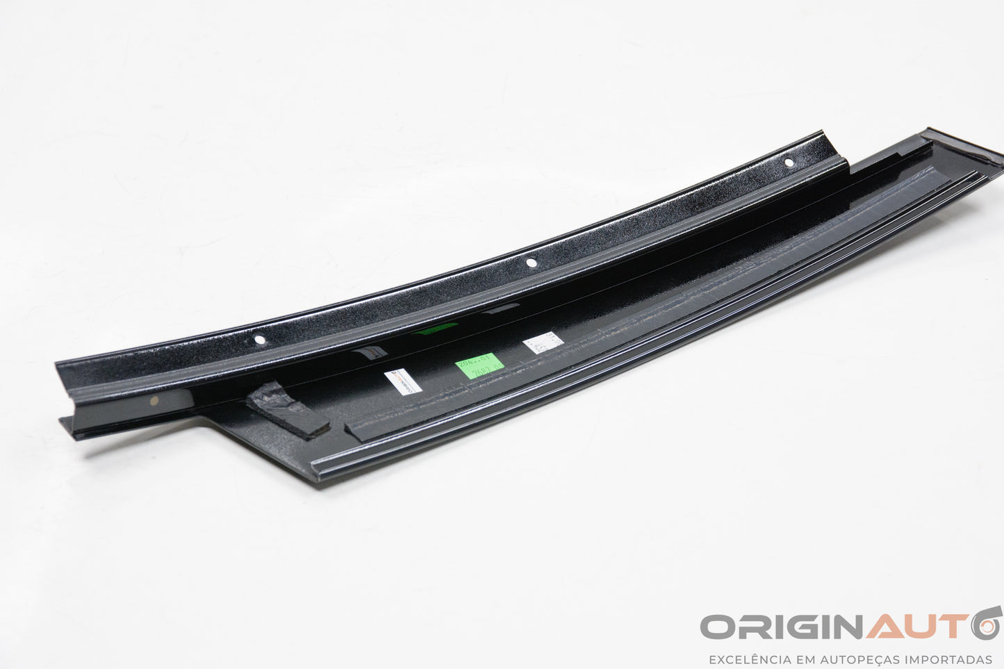 Acabamento Black Piano Dianteiro Direito Mercedes-Benz C200 Cgi 2011 A2046902687