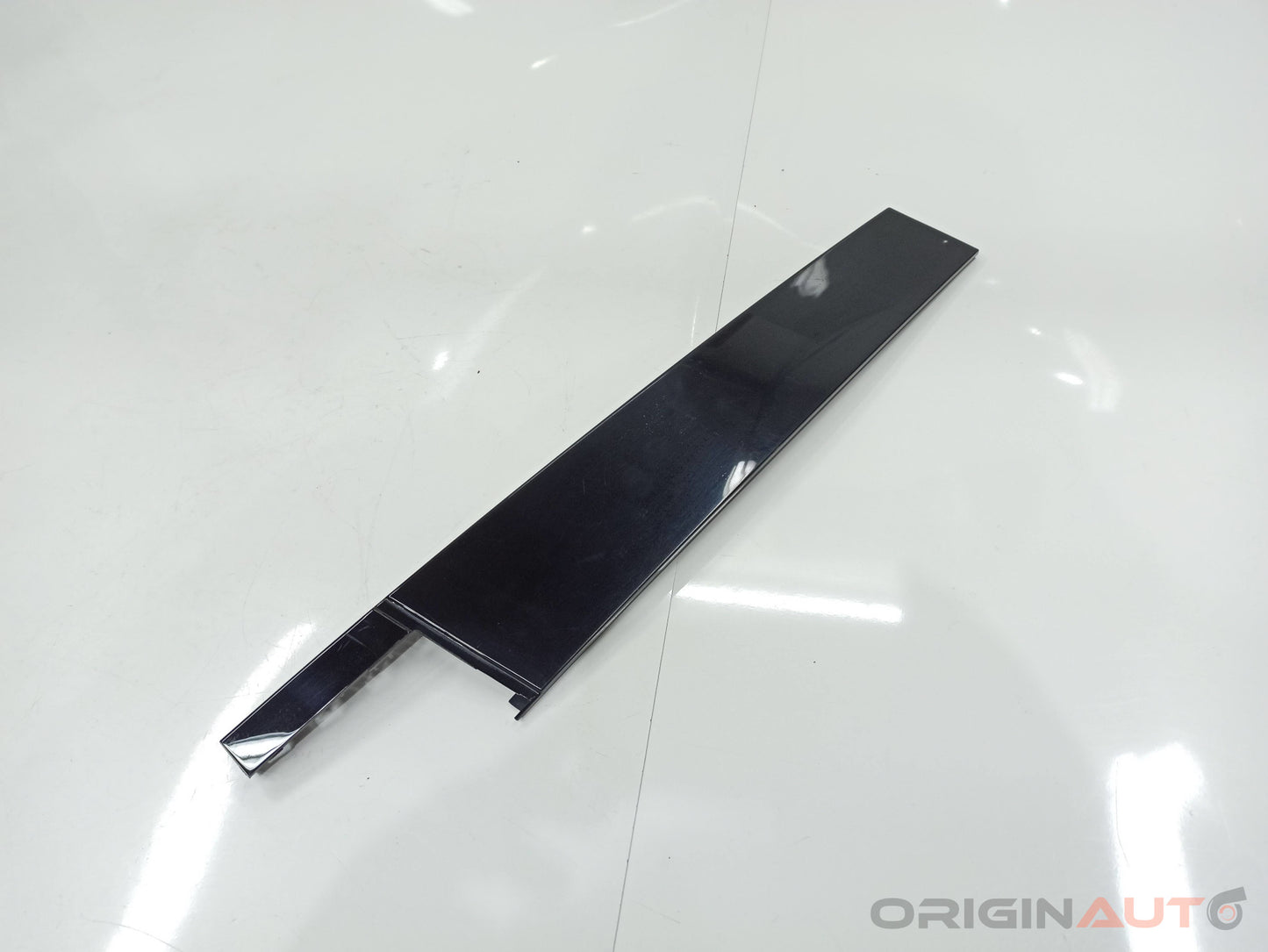 Acabamento Black Piano Porta D/E Volkswagen Tiguan R-Line 2.0 2018 5Na837901C