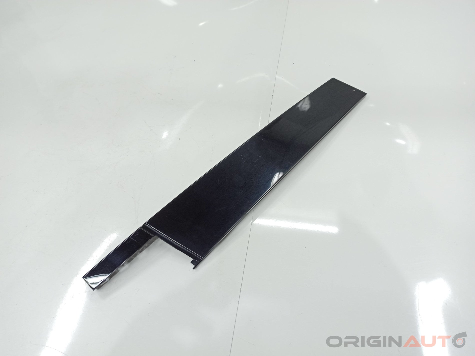 Acabamento Black Piano Porta D/E Volkswagen Tiguan R-Line 2.0 2018 5Na837901C