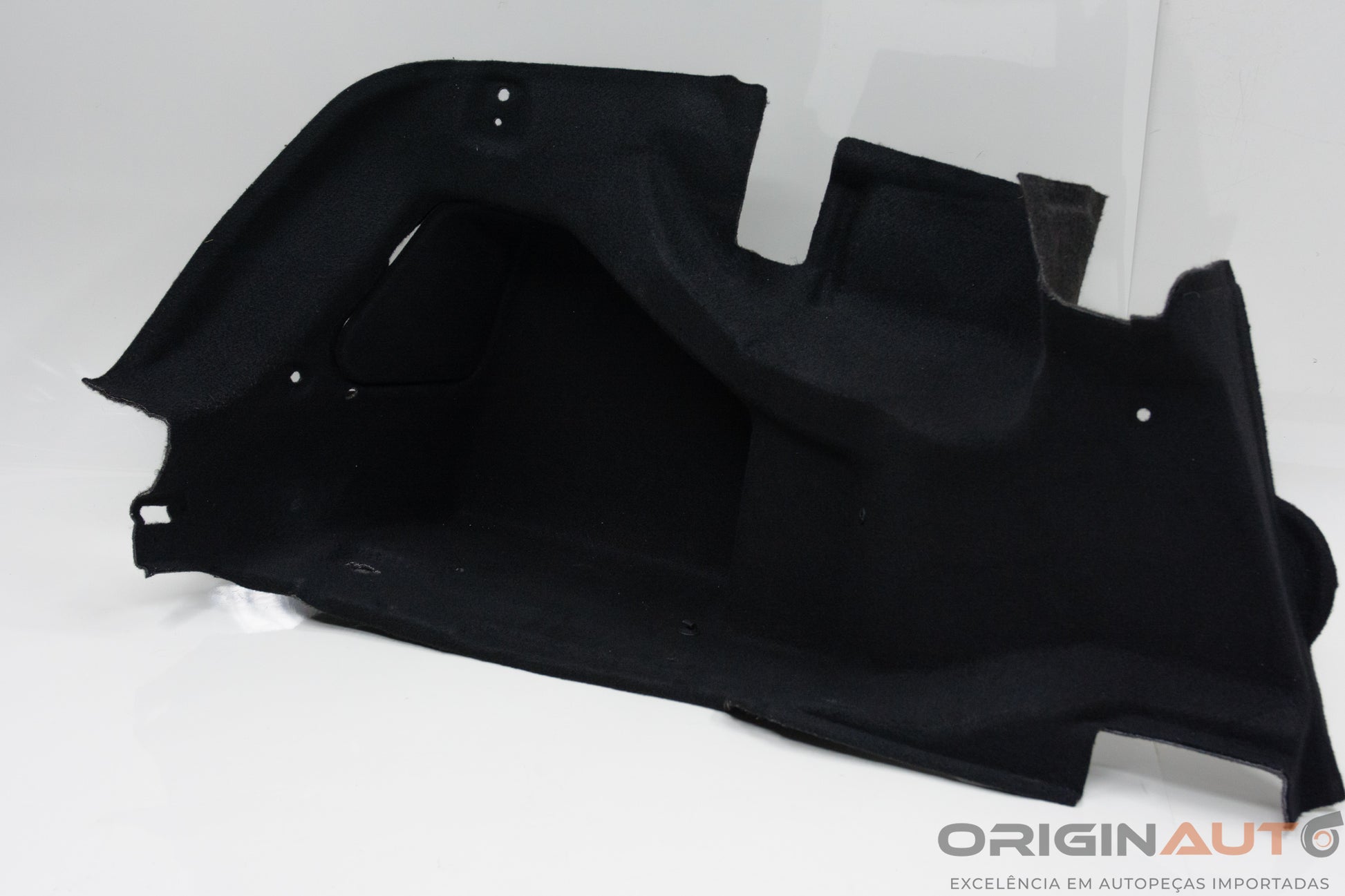 Forro Porta Mala Esquerda Mercedes-Benz C200 Cgi 2011 A2046905426