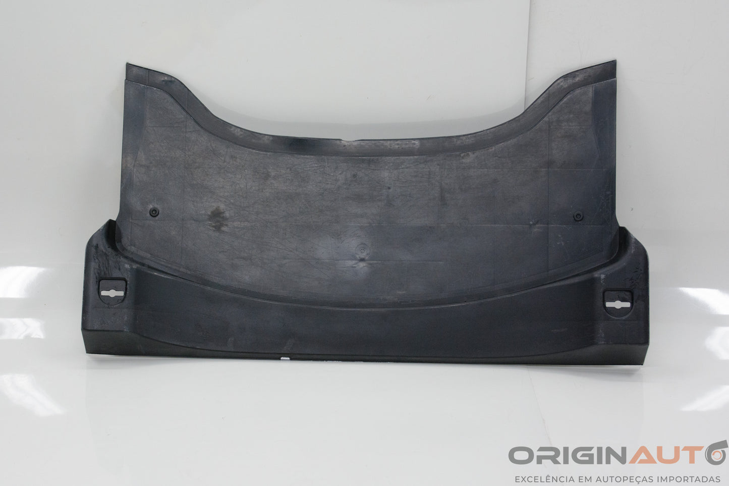 Acabamento Porta Malas Mercedes-Benz C200 Cgi 2011 A2046904530