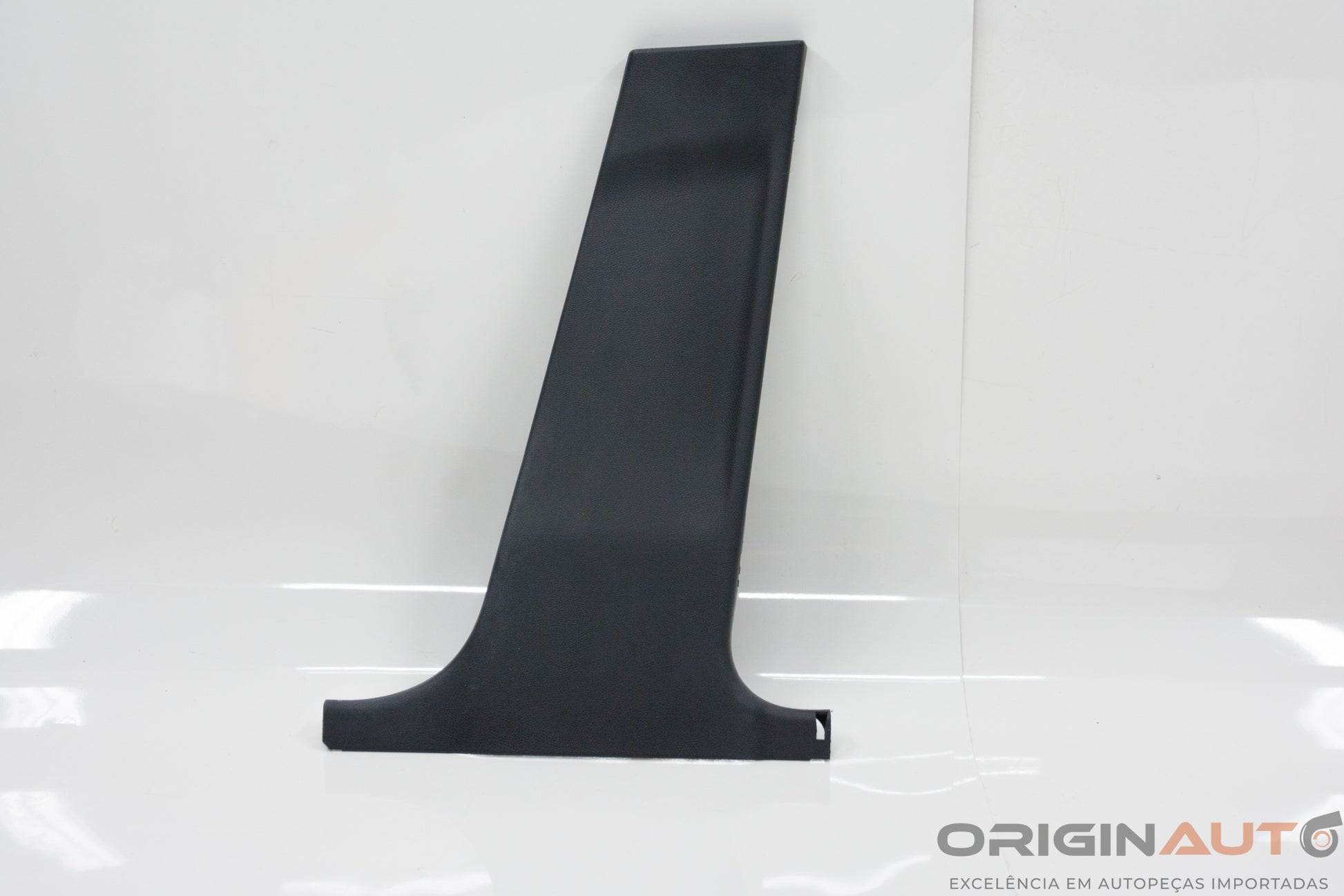 Acabamento Coluna B Direita Mercedes-Benz C200 Cgi 2011 A2046900425