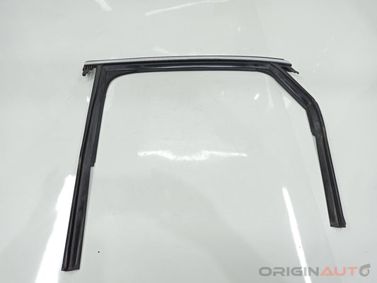 Canaleta Traseira Esquerda Audi A3 Sedan 1.8 Tfsi 2014 8V5839431
