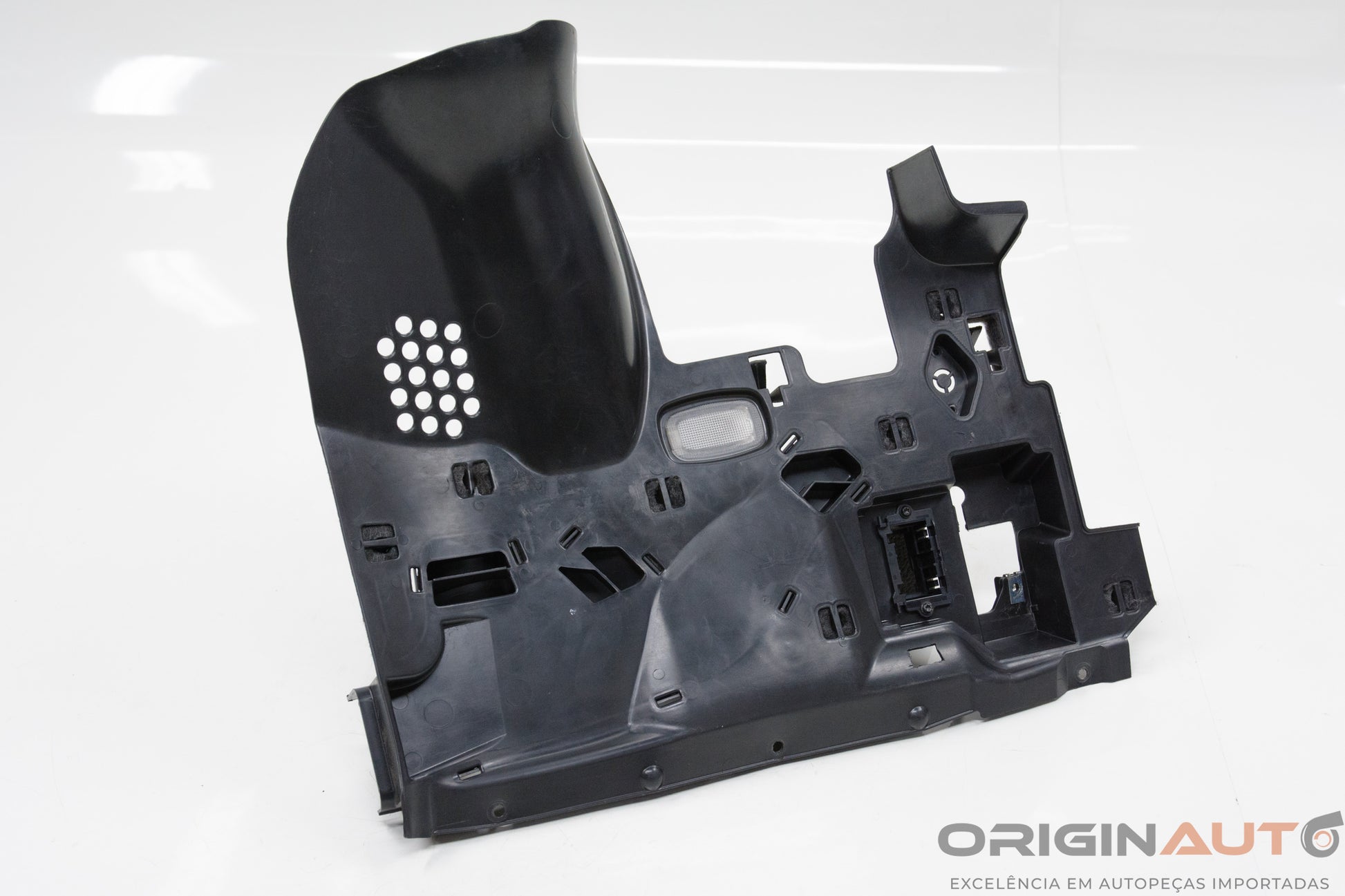 Acabamento Interno Inferior Motorista Mercedes-Benz C200 Cgi 2011 A2046800108