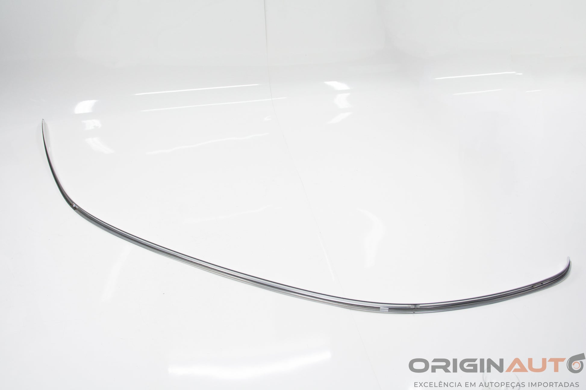 Friso Externo Arco Porta Esquerdo Mercedes-Benz C200 Cgi 2011 A2046900780