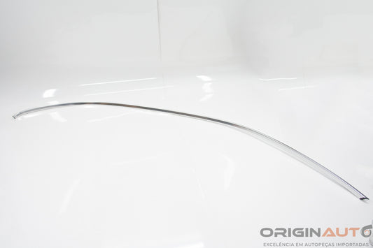 Moldura Friso Externo Arco Dir Mercedes-Benz C200 Cgi 2011 A2046900880