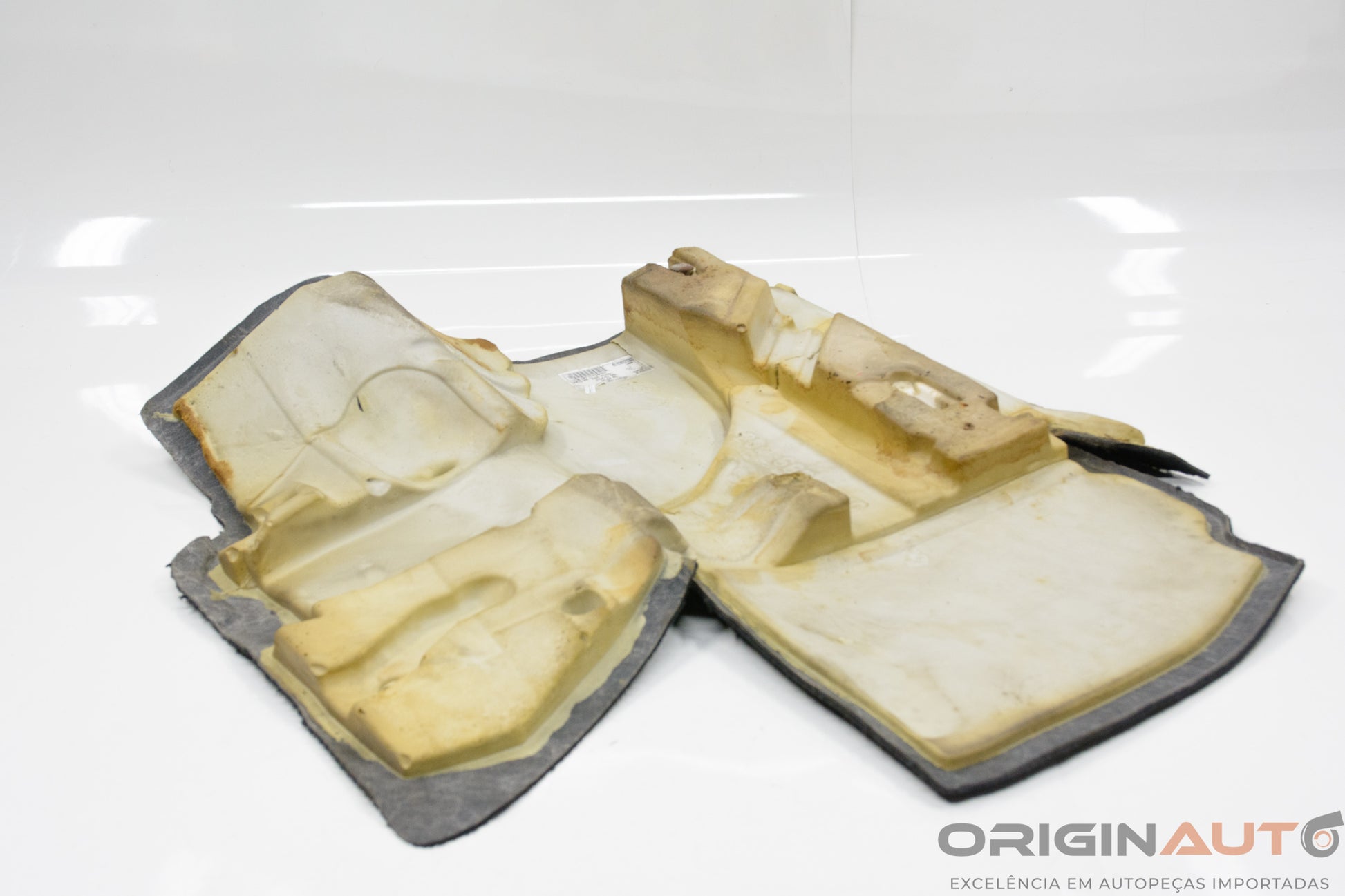 Forracao Assoalho Piso Carona Mercedes-Benz C200 Cgi 2011 A2046800240