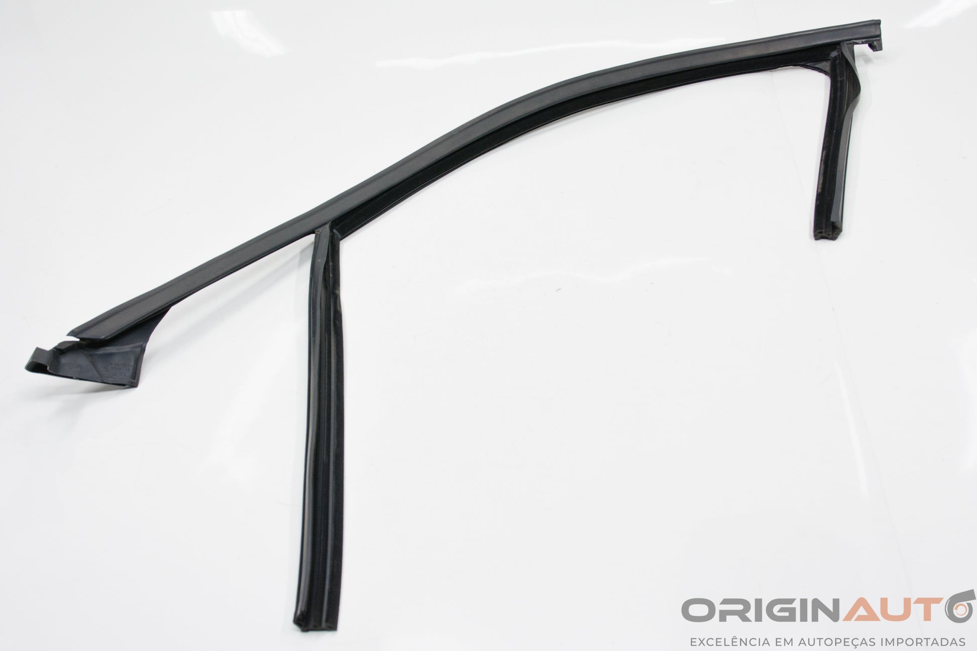 Canaleta De Porta Dianteiro Esquerdo Mercedes-Benz C200 Cgi 2011 A2047