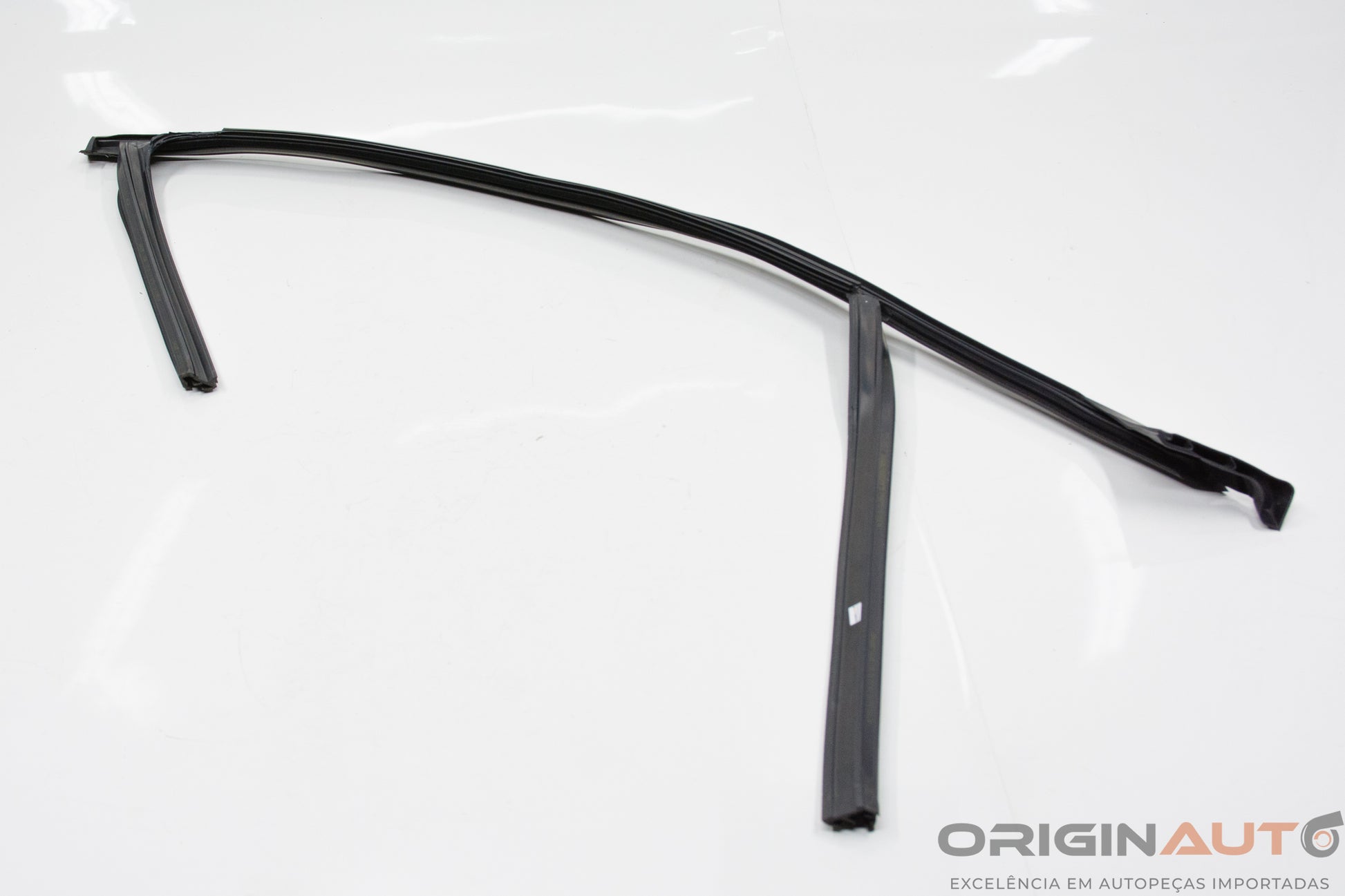 Canaleta De Porta Dianteiro Esquerdo Mercedes-Benz C200 Cgi 2011 A2047