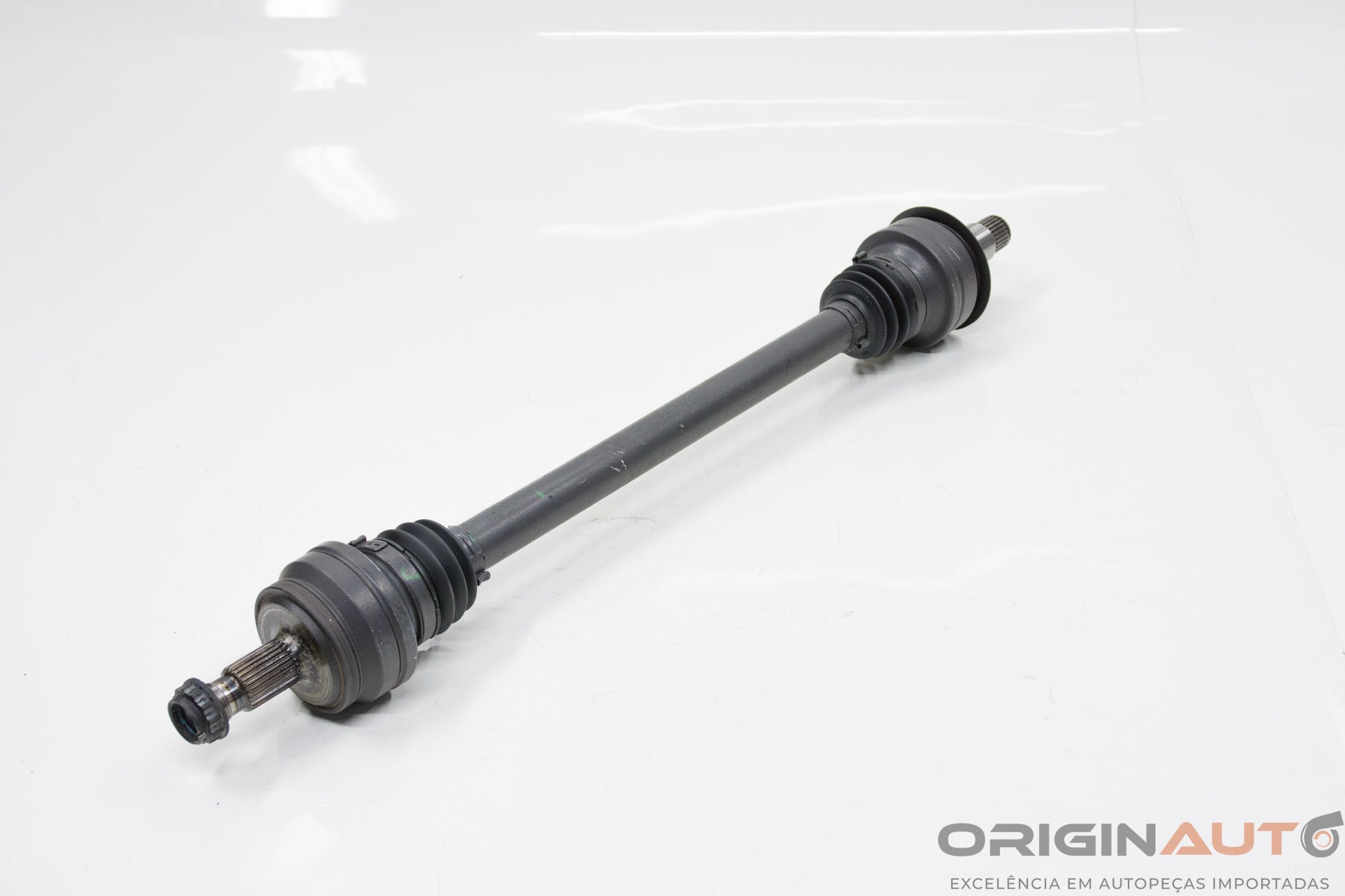 Semi Eixo Traseiro Mercedes-Benz C200 Cgi 2011 A2043501710