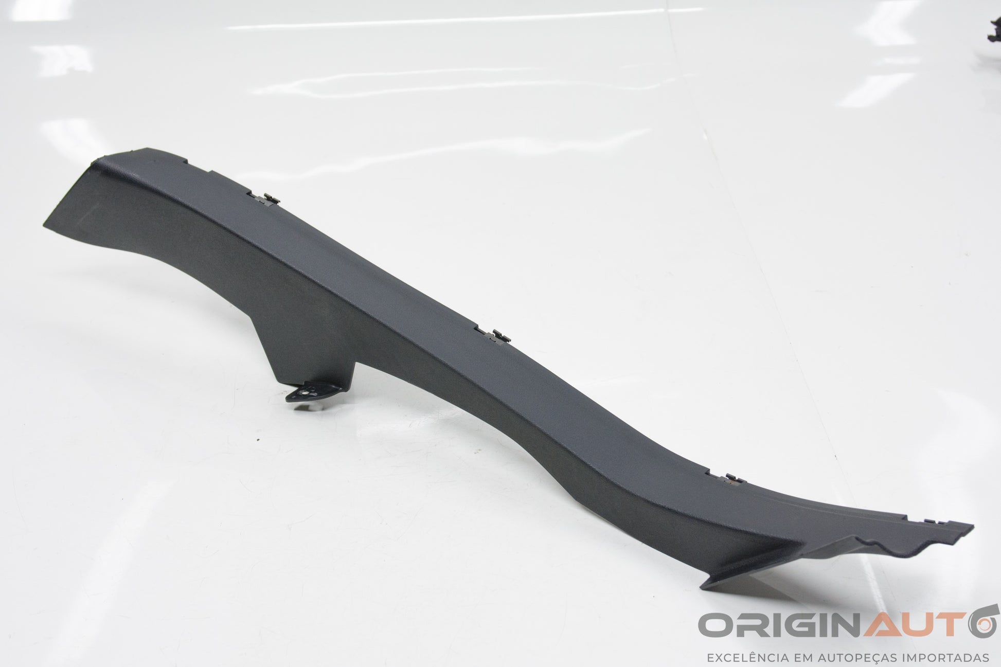 Acabamento Porta Traseira Esdquerda Mercedes-Benz C200 Cgi 2011 A2046903725