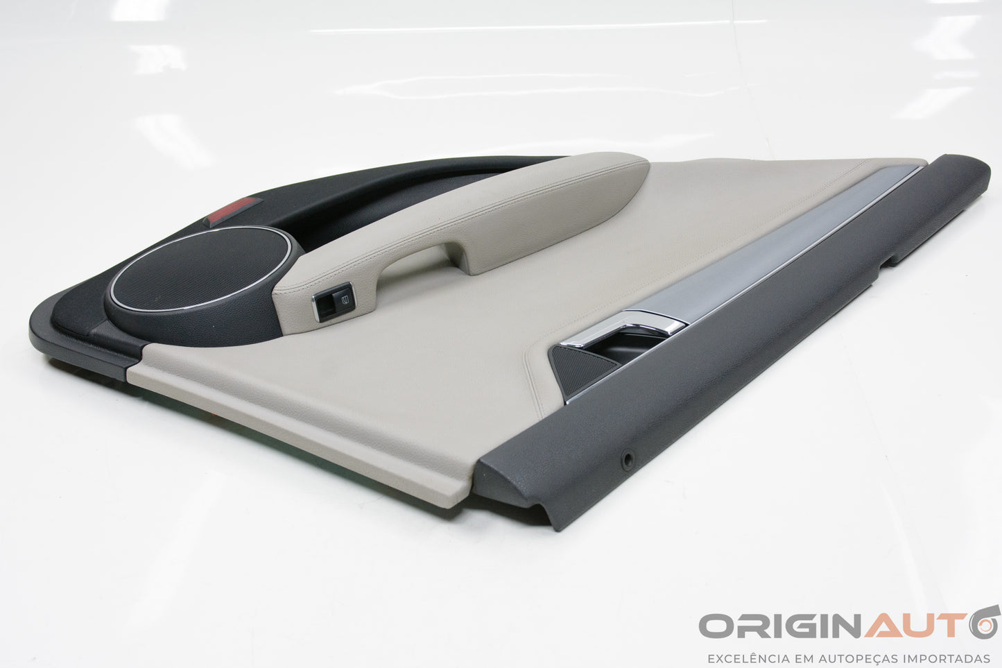 Forro Porta Traseira Esquerda Mercedes-Benz C200 Cgi 2011 A2047302462