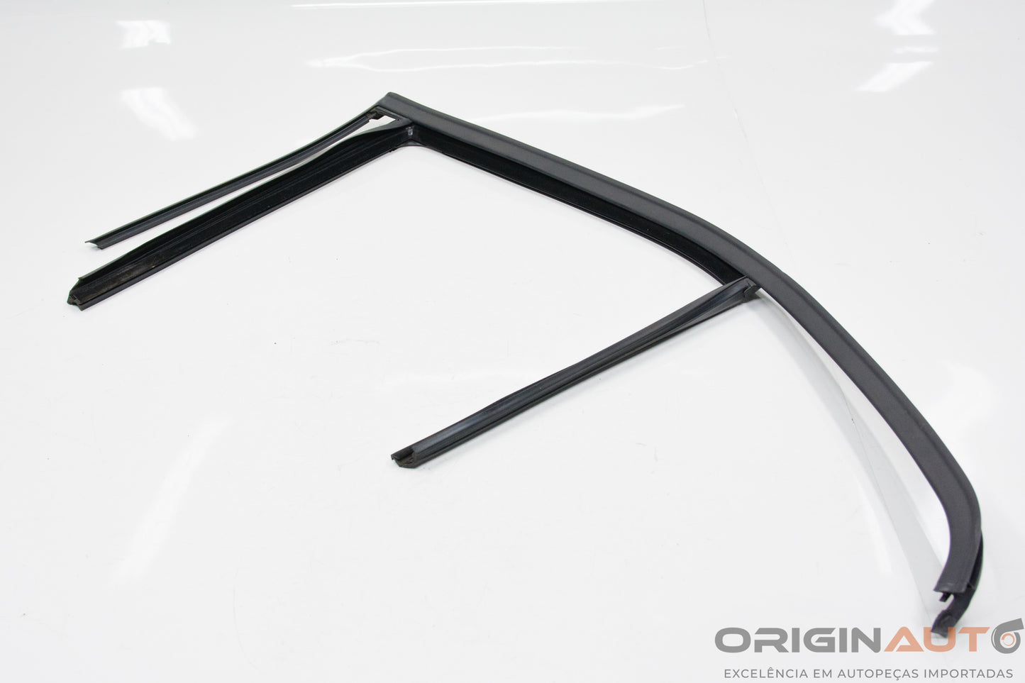 Canaleta De Porta Traseiro Esquerdo Mercedes-Benz C200 Cgi 2011 Sem/Co