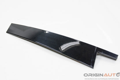 Acabamento Black Piano Traseiro Esquerdo Mercedes-Benz C200 Cgi 2011 A2046900387