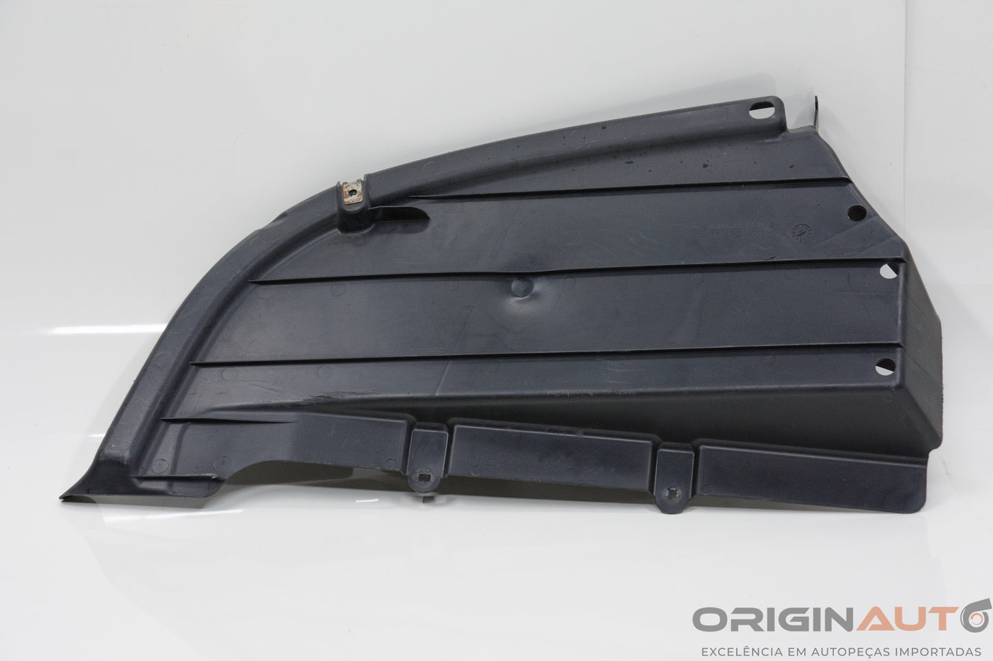 Acabamento Tampa Bateria Mercedes-Benz C200 Cgi 2011 A2046100608