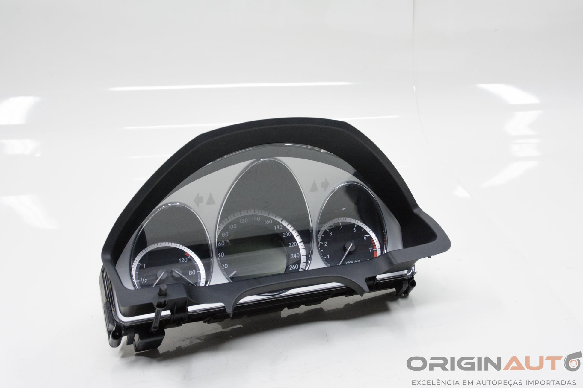 Painel Instrumentos Mercedes-Benz C200 Cgi 2011 A2049000905