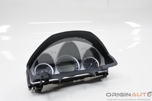Painel Instrumentos Mercedes-Benz C200 Cgi 2011 A2049000905