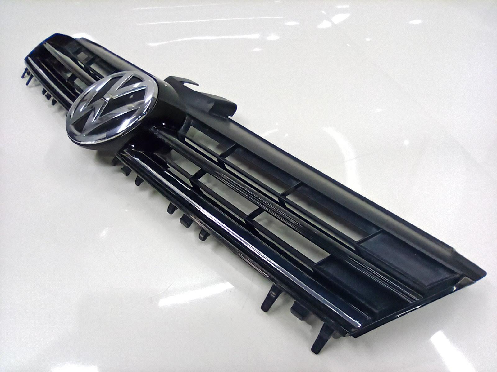 Grade Parachoque Volkswagen Golf 1.4 TSI 2015 5Gm853651Bzll Detalhe