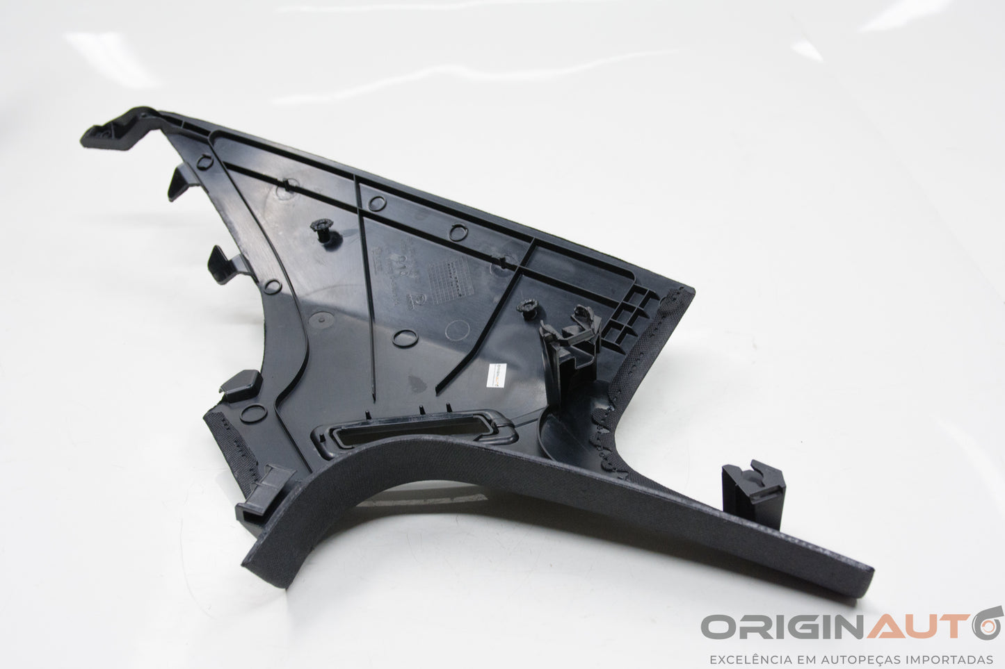 Acabamento Coluna C Direita Mercedes-Benz C200 Cgi 2011 A2046900625