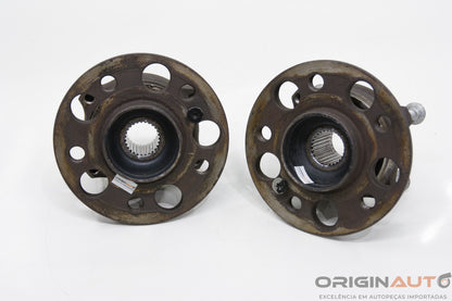 Cubo E Rolamento Roda Traseiro Esquerdo Mercedes-Benz C200 Cgi 2011 A2309810127