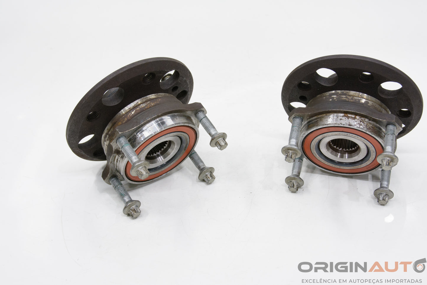 Cubo E Rolamento Roda Traseiro Esquerdo Mercedes-Benz C200 Cgi 2011 A2309810127