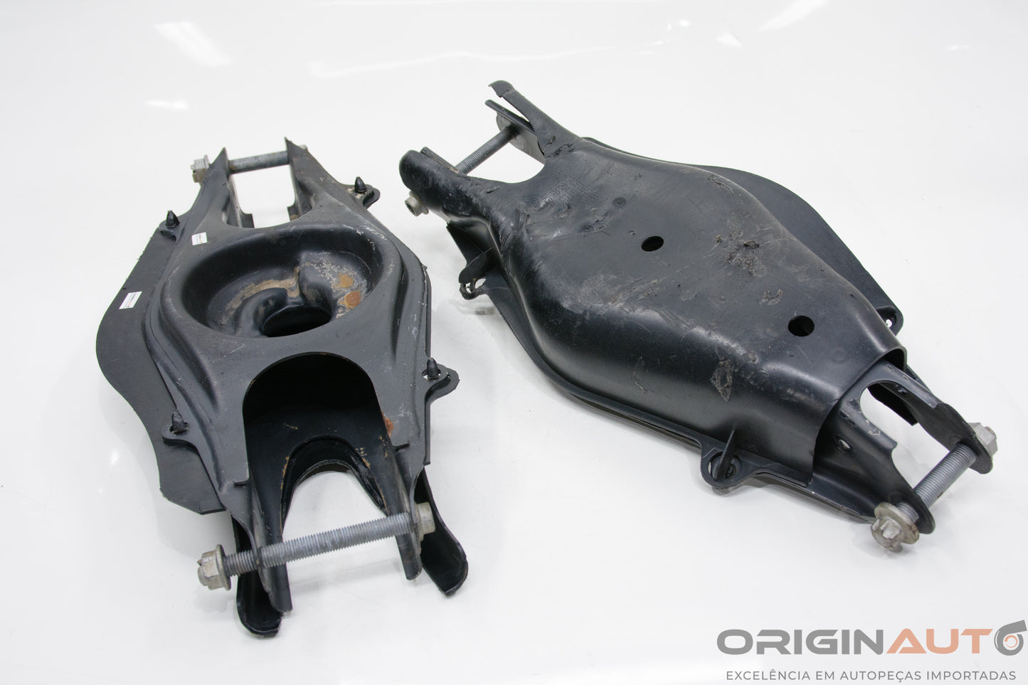 Par Bandeja Suspensao Traseiro Mercedes C200 Cgi 2011 A2043521588 A2043503506