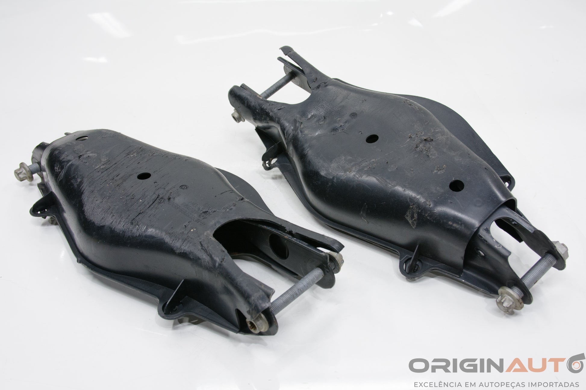 Par Bandeja Suspensao Traseiro Mercedes C200 Cgi 2011 A2043521588 A2043503506