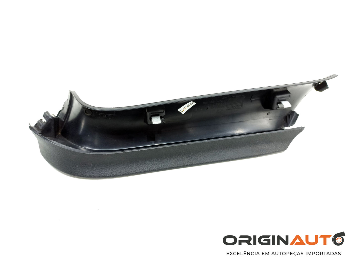 Acabamento Lateral Esq Tampa Tras Volkswagen Golf Mk7 Confortline 2015 5G6867713