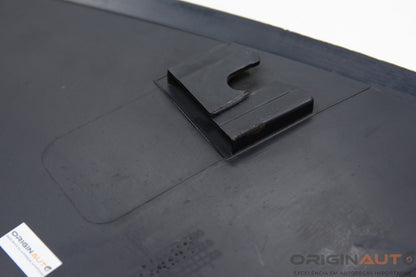 Acabamento Dianteiro Esquerdo Mercedes-Benz C200 Cgi 2011 A2046881306