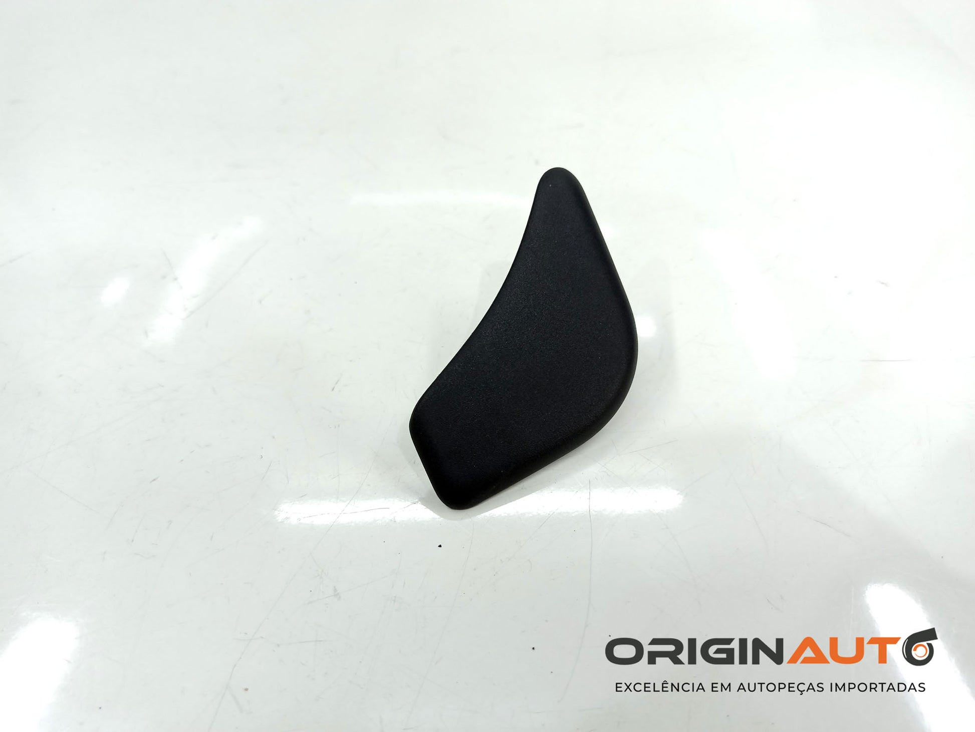 Acabamento Retrovisor Esquerdo Volkswagen Golf Mk7 Confortline 2015 5G0837097